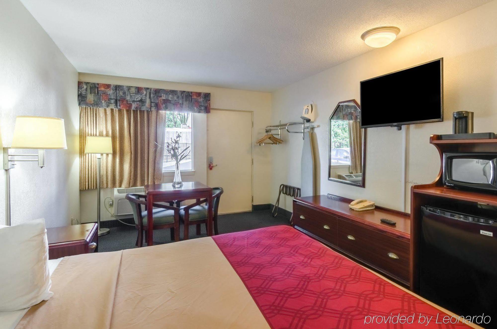 Econo Lodge Historic Area Williamsburg Eksteriør billede